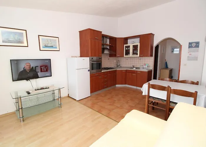 Apartamento By The Sea Mandre, Pag - 6284 Kolan