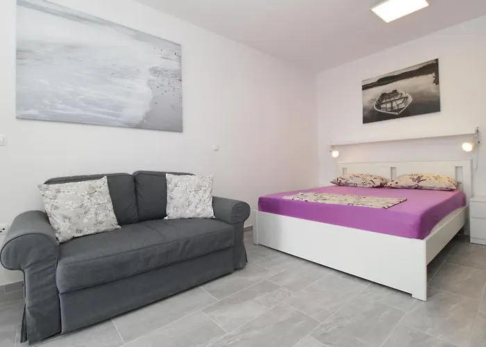 Apartamento By The Sea Mandre, Pag - 6284 Kolan