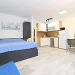By The Sea Mandre, Pag - 6284 Apartman Kolan