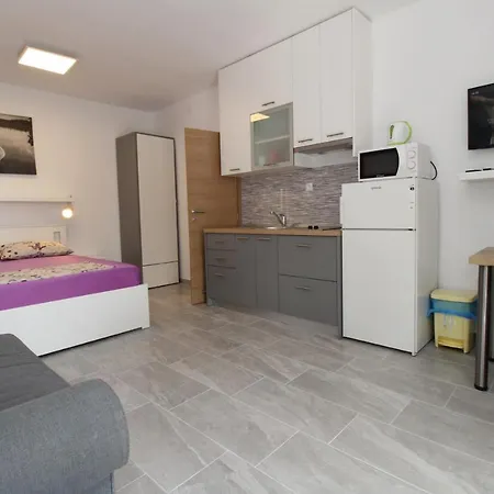 By The Sea Mandre, Pag - 6284 Apartment